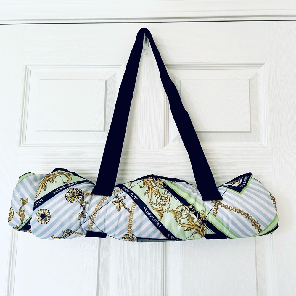 EUC Victoria’s Secret Nautical Beach Blanket Packable Picnic Mat